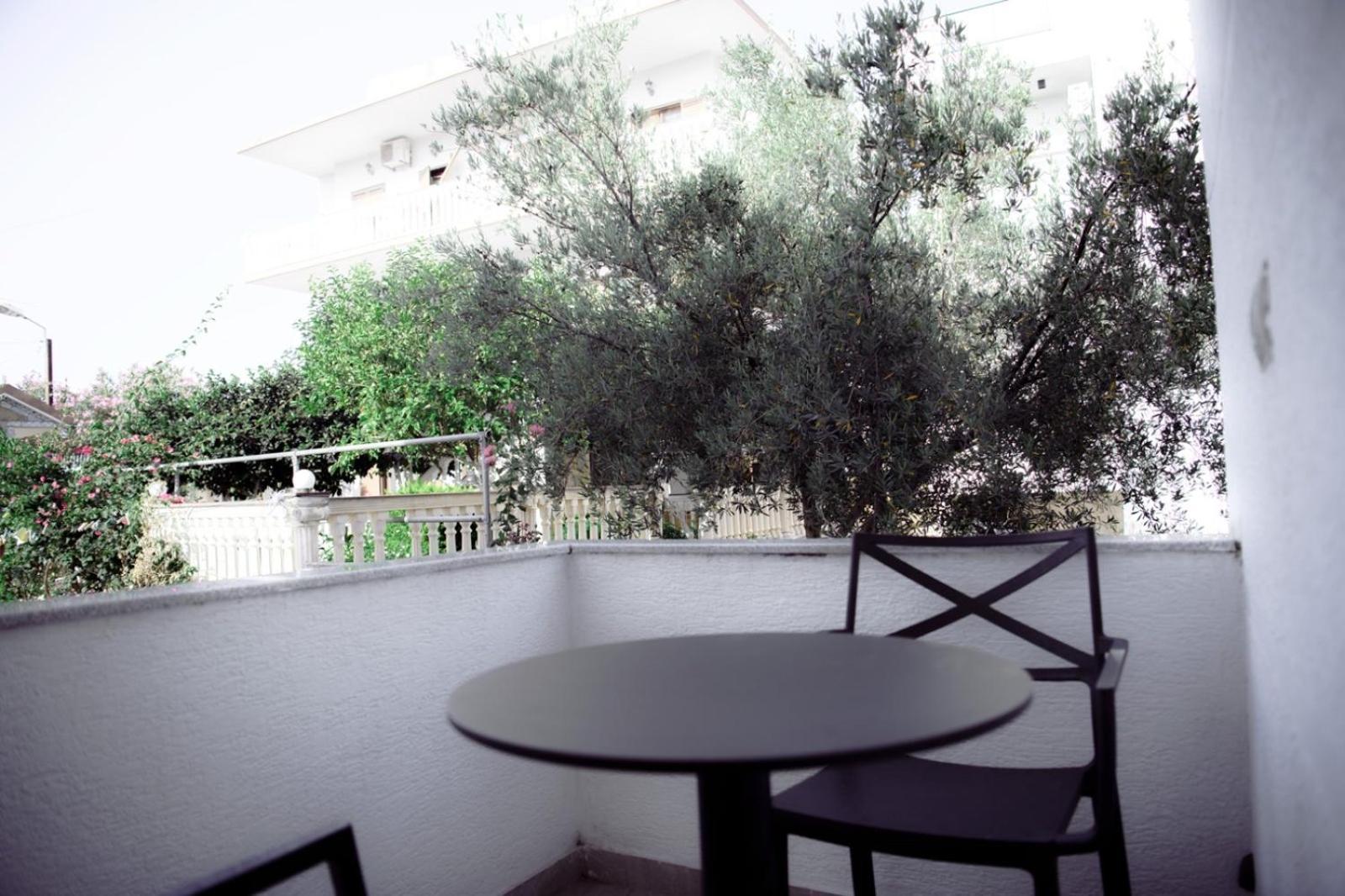 Villa Melodia Xhek คซามิล ภายนอก รูปภาพ